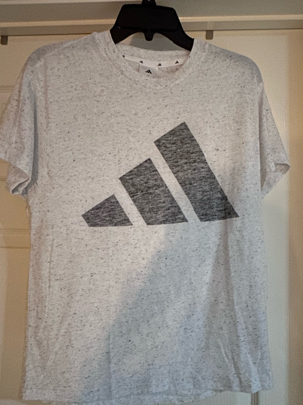 Ladies Size M Adidas short sleeve shirt